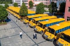 教育部：保证校车不“带病”上路